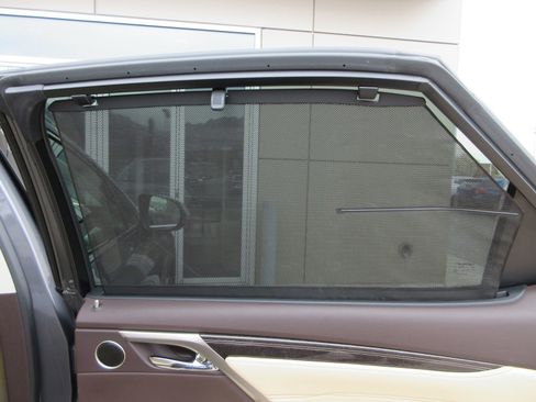 Used 2017 Lexus RX 450h AWD w/ Luxury Package image 19