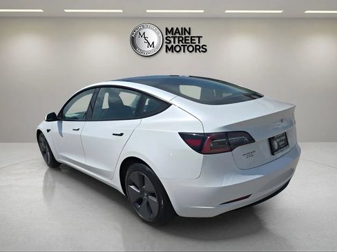 Used 2023 Tesla Model 3 Standard Range RWD image 3