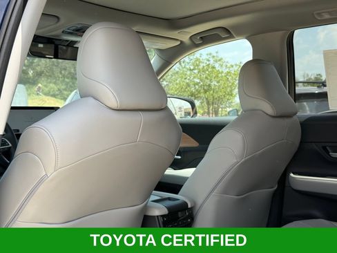 Certified 2026 Toyota Grand Highlander FWD image 21