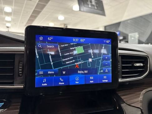 Used 2023 Ford Explorer Limited AWD/4WD image 25