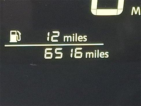 Used 2025 Nissan Kicks S image 19