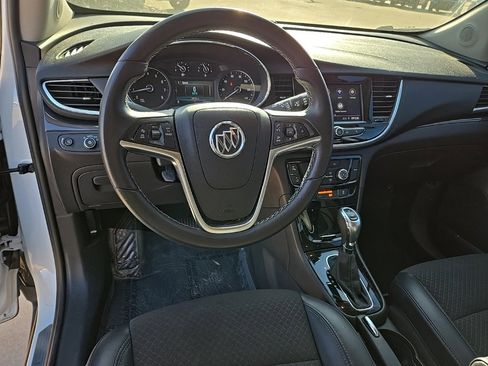 Used 2022 Buick Encore Preferred w/ Safety Package II image 47