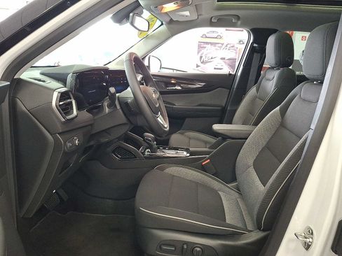 Used 2026 Chevrolet TrailBlazer LT w/ Convenience Package FWD image 13