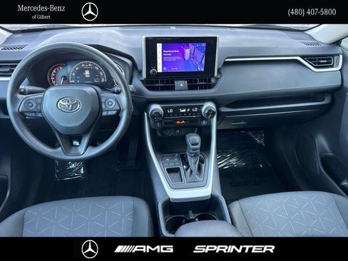 Used 2025 Toyota RAV4 XLE FWD image 25