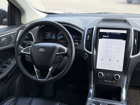 Used 2022 Ford Edge Titanium image 14