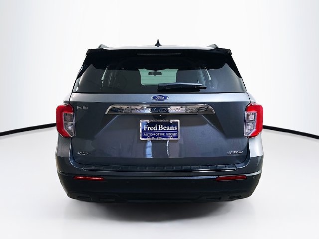 Used 2022 Ford Explorer XLT AWD/4WD image 9