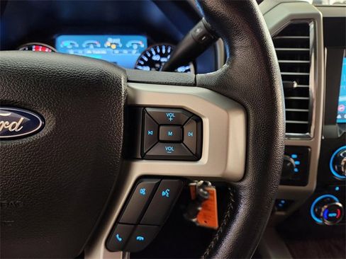 Used 2017 Ford F250 Lariat w/ Chrome Package image 28