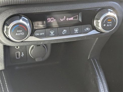 Used 2020 Nissan Kicks SV image 22