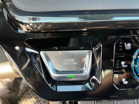 Used 2024 GMC Sierra 2500 AT4 w/ AT4 Premium Plus Package image 20