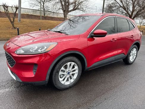 Used 2021 Ford Escape SE w/ Convenience Package image 3