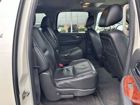 Used 2014 Chevrolet Suburban LTZ AWD/4WD image 14