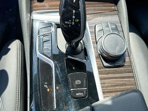 Used 2023 BMW 530i w/ M Sport Package RWD image 29