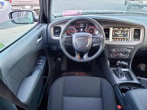 Used 2024 Jeep Grand Cherokee Trailhawk image 10