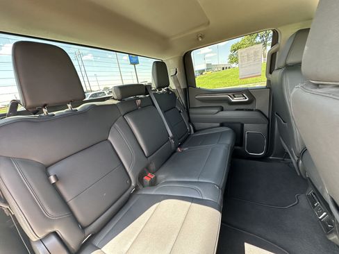 Used 2026 GMC Sierra 1500 SLT AWD/4WD image 34