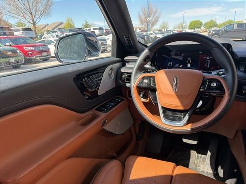 Used 2025 Lincoln Aviator Black Label image 22