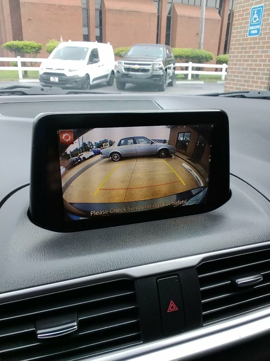 Used 2018 MAZDA MAZDA3 Touring FWD image 19
