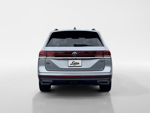 Used 2024 Volkswagen Atlas SE w/ Black Wheel Package AWD/4WD image 5
