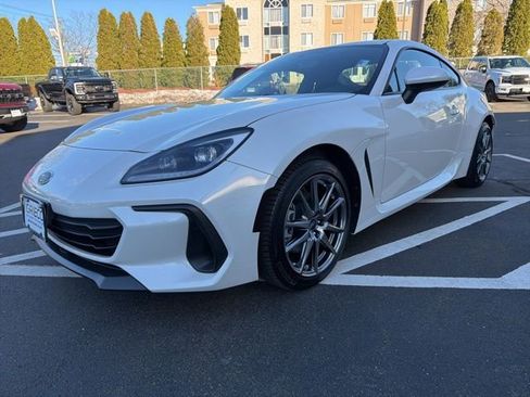 Used 2023 Subaru BRZ Premium image 3