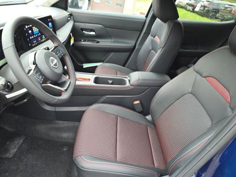 New 2026 Nissan Kicks SR w/ Cold Weather Package image 4