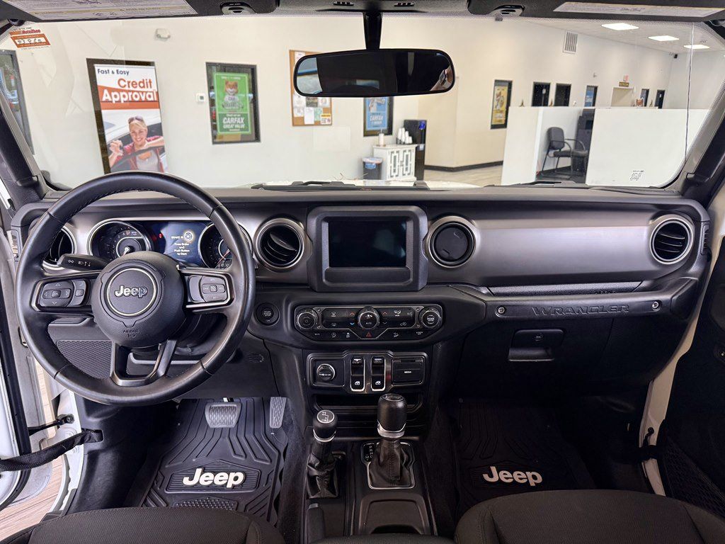 Used 2019 Jeep Wrangler Sport AWD/4WD image 10