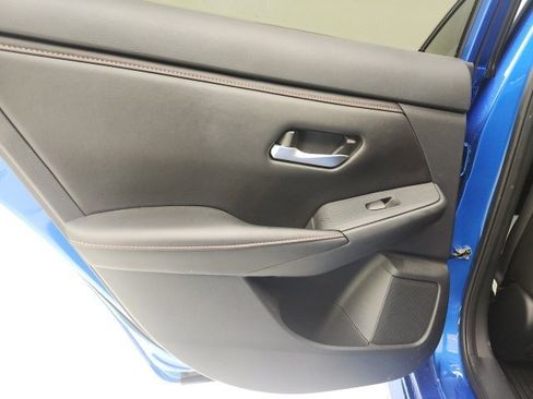 Used 2024 Nissan Sentra SR w/ SR Premium Package image 9