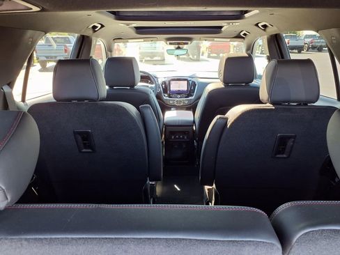 Used 2023 Chevrolet Traverse RS w/ LPO, Cargo Package AWD/4WD image 34