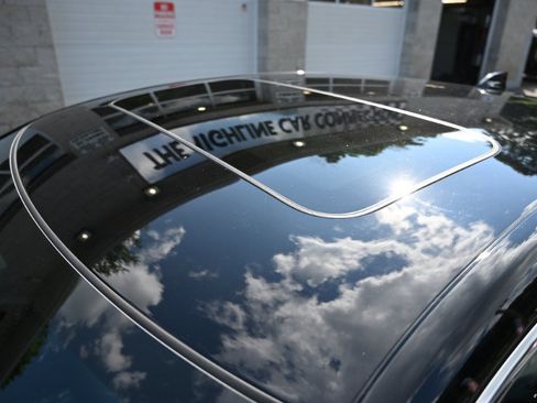 Used 2024 Honda Civic EX-L image 9
