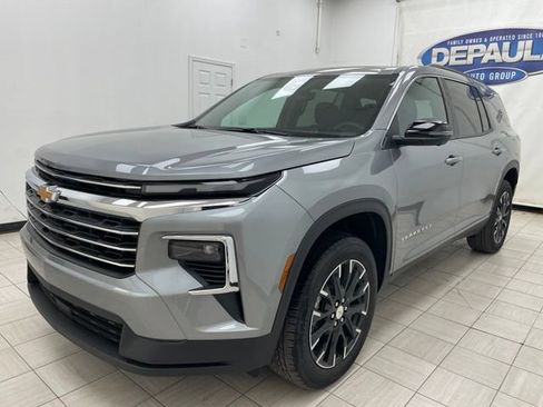 New 2026 Chevrolet Traverse LT w/ Sun and Wheel Package AWD/4WD image 19