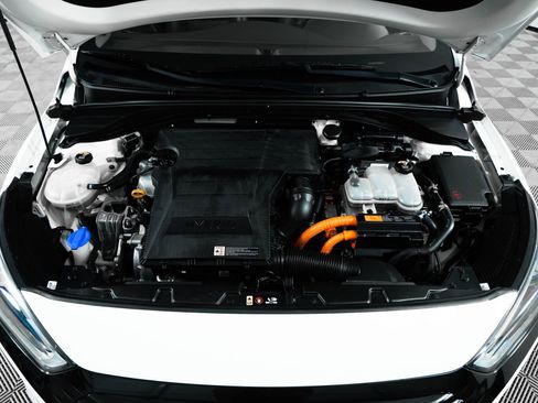 Used 2017 Hyundai Ioniq Limited image 30