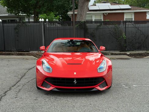 Used 2017 Ferrari F12 Berlinetta RWD image 46