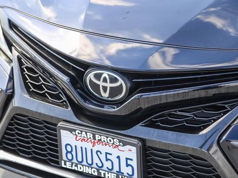 Used 2021 Toyota Camry XSE FWD image 7