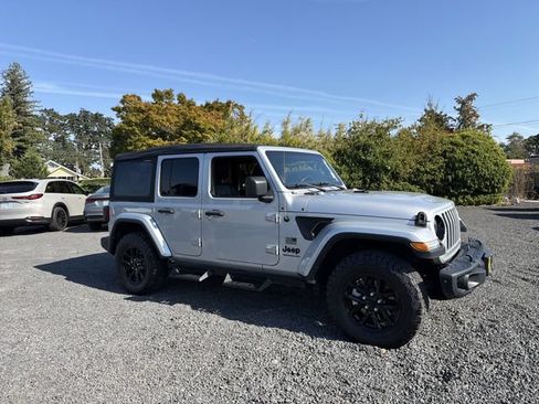 Used 2023 Jeep Wrangler Unlimited Sport AWD/4WD image 6