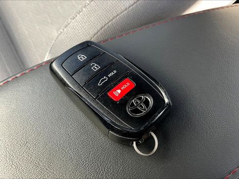 Used 2023 Toyota Corolla SE FWD image 14