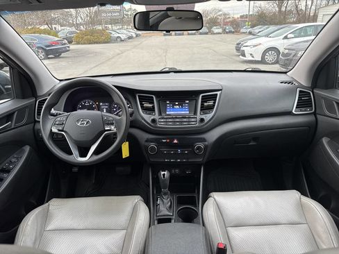 Used 2018 Hyundai Tucson SE image 14