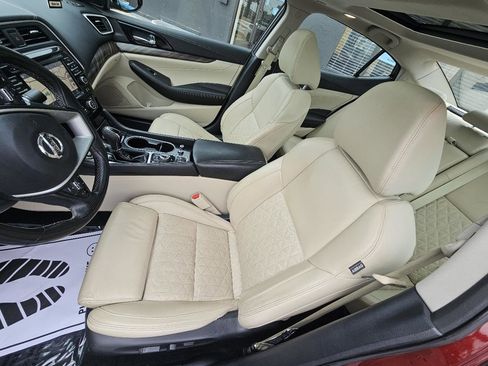 Used 2016 Nissan Maxima Platinum FWD image 21