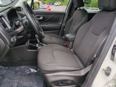 Used 2020 Jeep Renegade Altitude AWD/4WD image 16