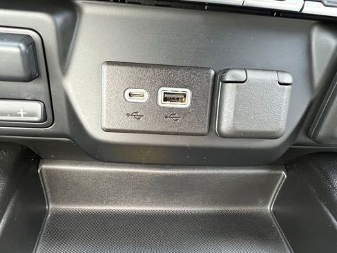 Used 2022 Chevrolet Silverado 1500 LTZ w/ Z71 Off-Road Package image 46