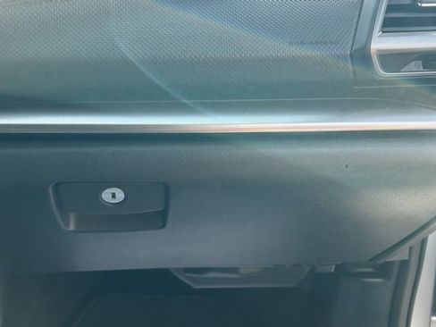 Used 2022 Subaru Forester Premium image 49