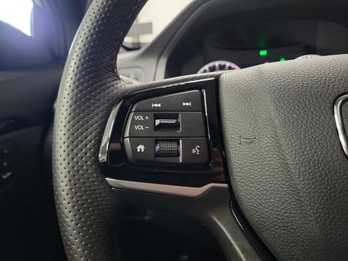 Certified 2025 Honda Ridgeline Black Edition image 25