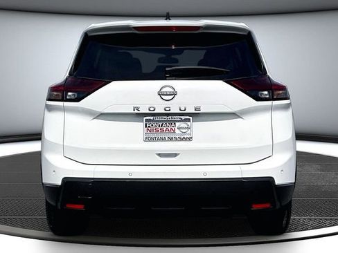 Certified 2024 Nissan Rogue S image 5
