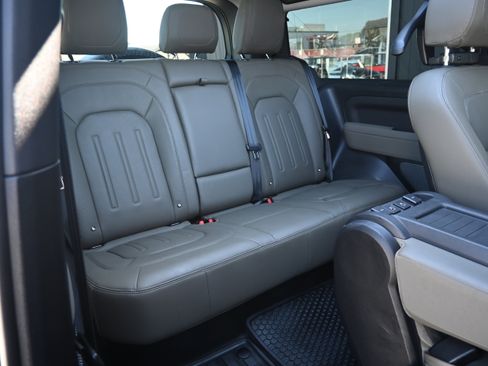 Used 2021 Land Rover Defender 90 First Edition image 56