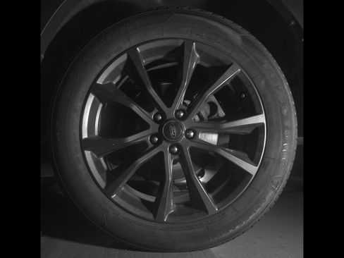 Used 2019 Ford Explorer XLT w/ Equipment Group 202A AWD/4WD image 12