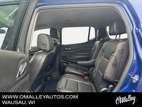 Used 2023 GMC Acadia AT4 w/ Technology Package AWD/4WD image 11