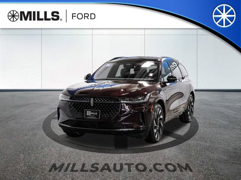 Used 2025 Lincoln Nautilus Reserve w/ Jet Appearance Package image 1