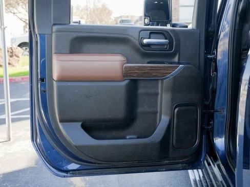 Used 2022 Chevrolet Silverado 3500 High Country image 35