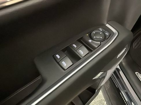 Used 2024 Chevrolet Silverado 1500 LT Trail Boss AWD/4WD image 10