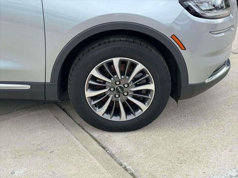 Used 2022 Lincoln Nautilus Reserve w/ Cargo Utility Package AWD/4WD image 9