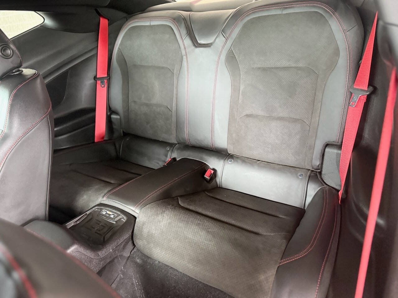 Used 2020 Chevrolet Camaro ZL1 RWD image 34