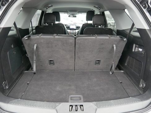 Used 2021 Ford Explorer XLT w/ Equipment Group 202A image 21