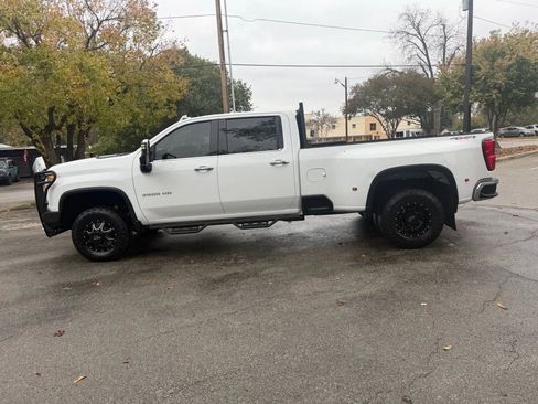 Used 2021 Chevrolet Silverado 3500 LTZ w/ LTZ Convenience Package image 8